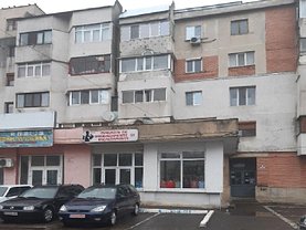 Vânzare spaţiu comercial în Stiubei