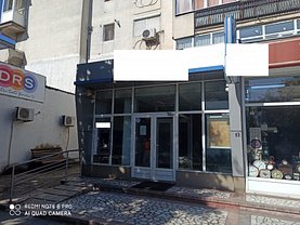 Vânzare spaţiu comercial