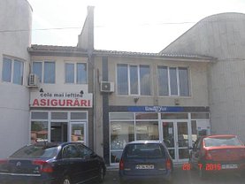 Vânzare spaţiu comercial în Cristur