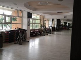 Închiriere spaţiu comercial în Targoviste, Micro 4