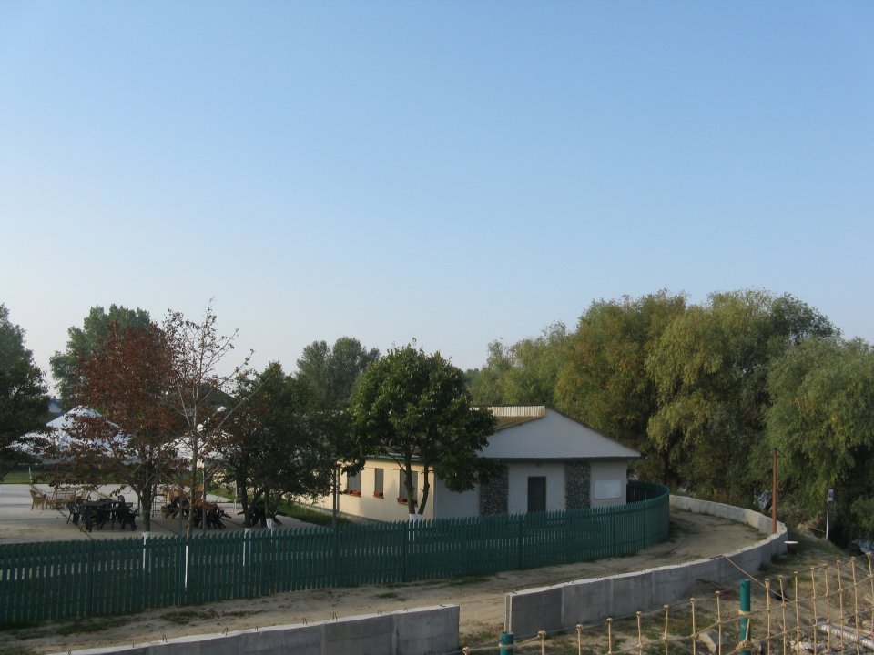 Delta Dunării Crişan Complex Turistic - imaginea 1