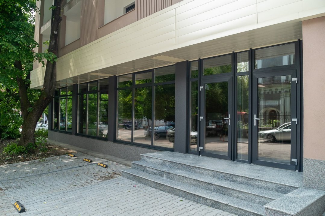 Ultracentral, modern, 120mp de inchiriat
