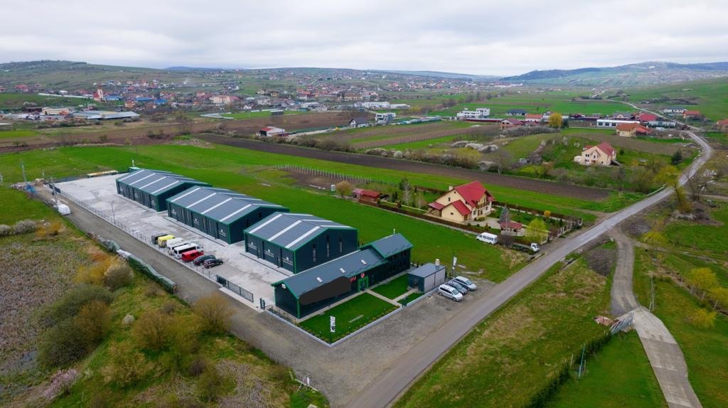 De vânzare sau închiriat hala 600mp