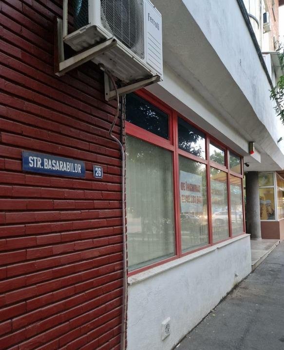 De inchiriat / vanzare - Spatiu comercial Slatina Basarabilor liceul Minulescu