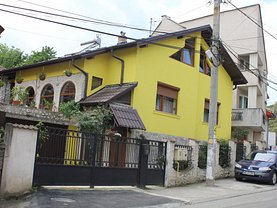 Casa de vânzare 4 camere, în Deva, zona Aurel Vlaicu