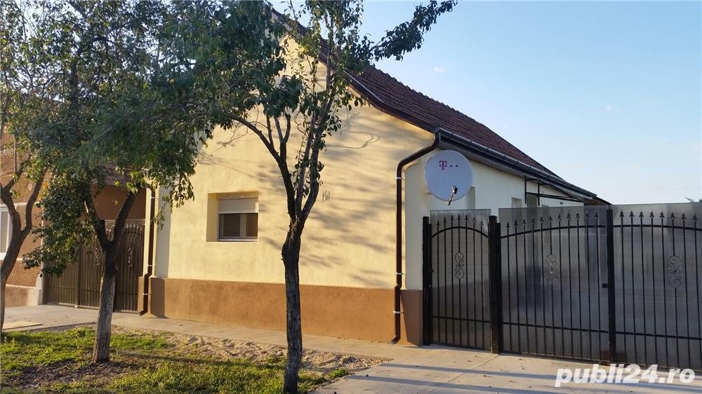 Vand casa la tara casa/vila cu 4 camere de vanzare in Hitiaş, judetul