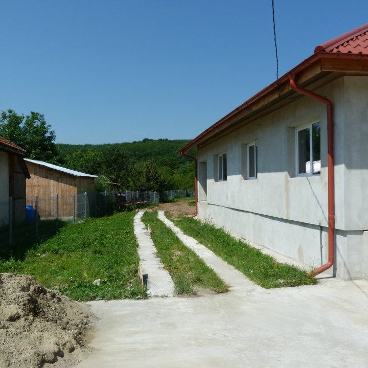 casa de vinzare in Dâmboviţa - imaginea 3
