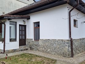 Casa de închiriat 3 camere, în Braşov, zona Schei