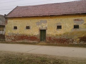 Casa o cameră în Sanpetru German