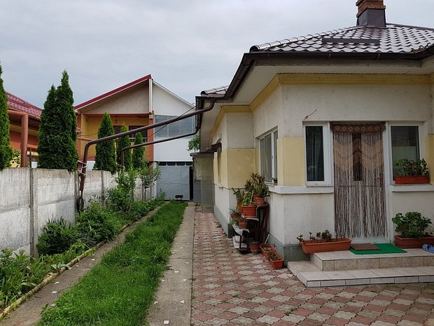 Casa Caramida Rosiorii De Vede Casa Vila Cu Camere De Vanzare In Ro Iori De Vede Judetul