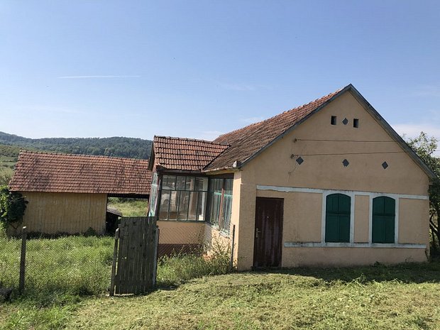 Vând casa in comuna Bogda judeţul Timiş - casa/vila cu 4 camere de ...