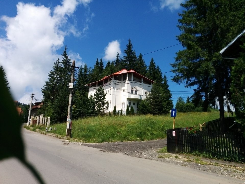 Casa / vila de vanzare, pozitie centrala in Predeal