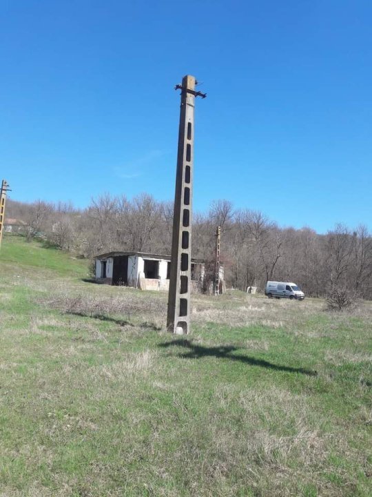 Vand 6000 mp teren intravilan + constructie fosta sectie SMA teren