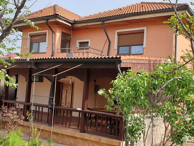 Vand Vila Deosebita In Constanta - Casa/vila Cu 4 Camere De Vanzare In ...