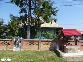 Casa de vânzare 5 camere, în Târgu Trotuş