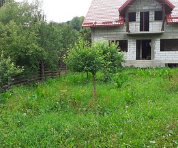 Casa de vânzare 7 camere, în Slănic-Moldova, zona Central
