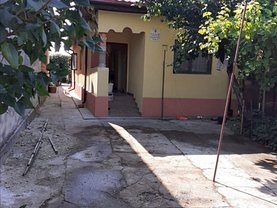 Casa de vanzare 4 camere, în Craiova, zona Mofleni