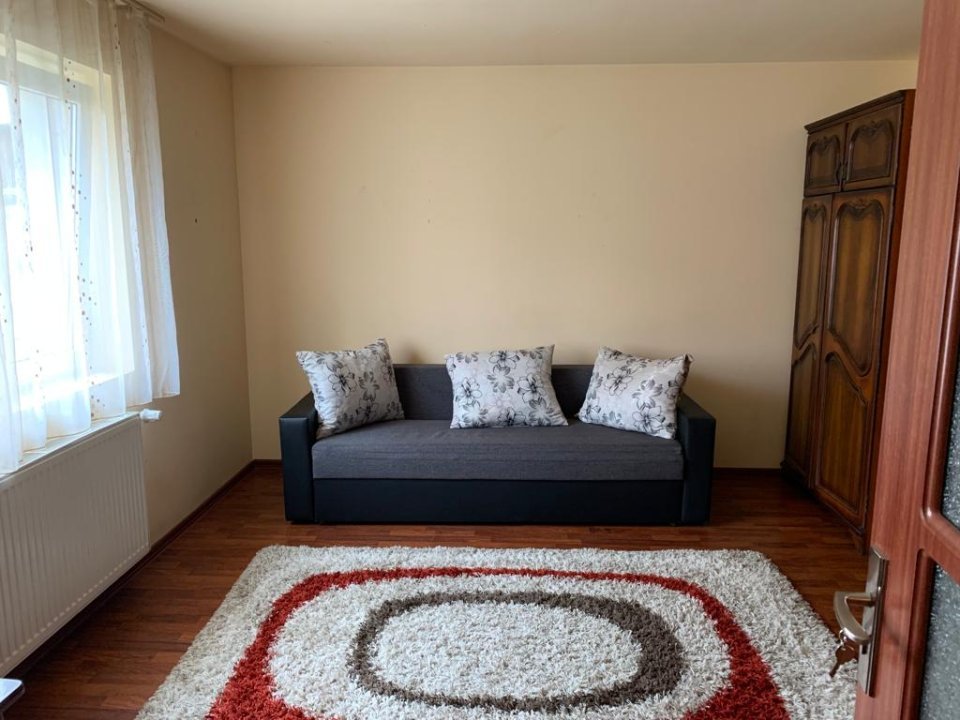 Casa partial renovata si teren de vanzare cu priveliste superba in Balint