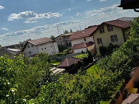 Casa 5 camere în Rosu