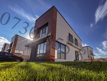 Casa 4 camere în Valea Adanca