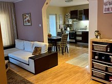 Casa 4 camere în Floresti