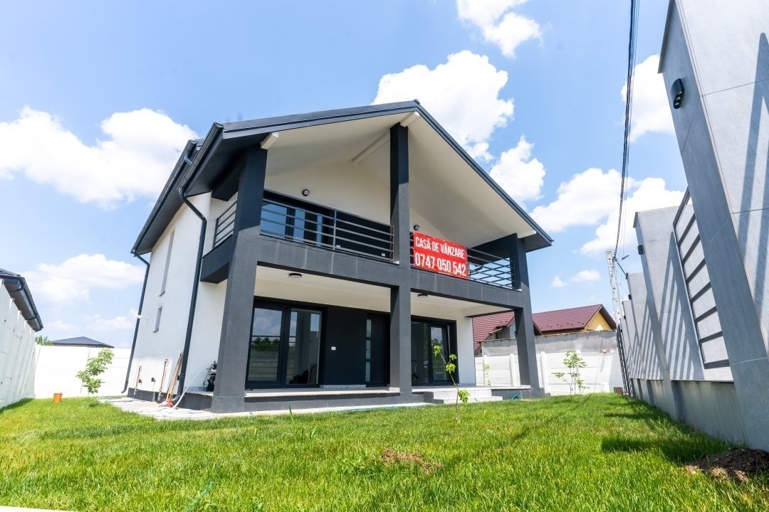Vila / Casa la cheie Balotesti 5 Camere 210 mp finisaje de lux + curte 400 mp