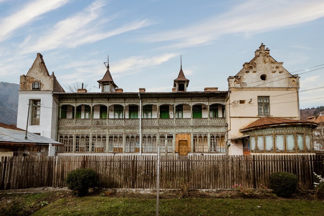 Casa de vanzare la DN1 in Busteni, Prahova