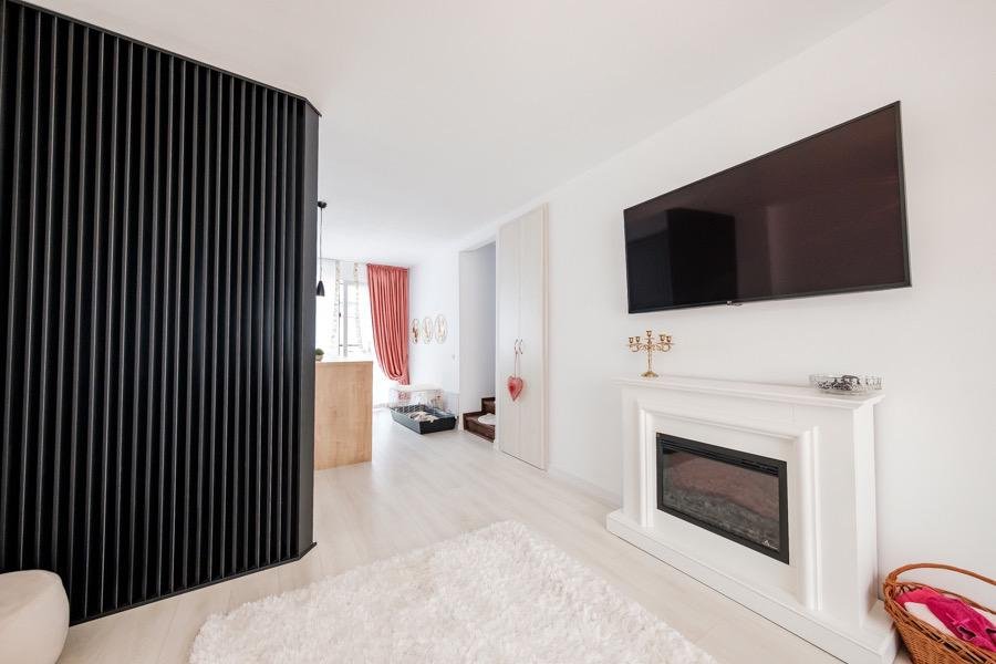 Casa Moderna "LUX SI ELEGANTA " la pret de apartament, SANPETRU