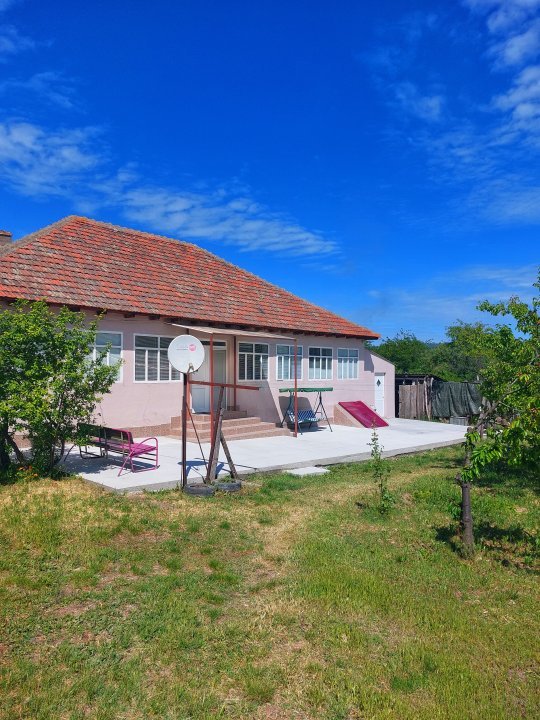 Casa si teren in Cerna, jud. Tulcea
