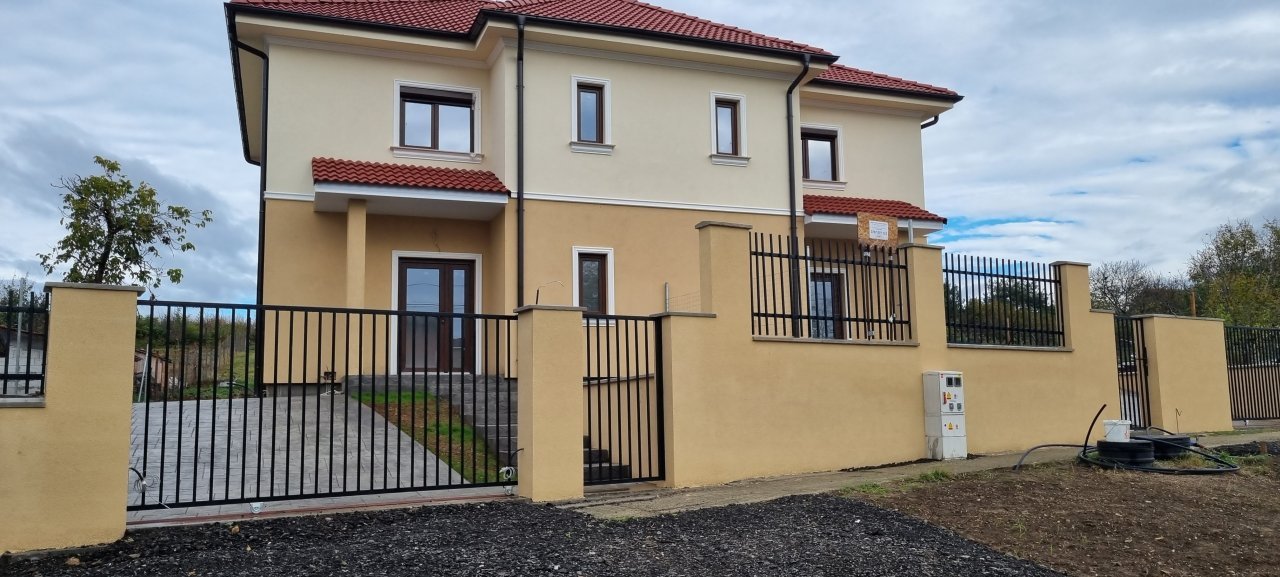 Duplex la cornesti