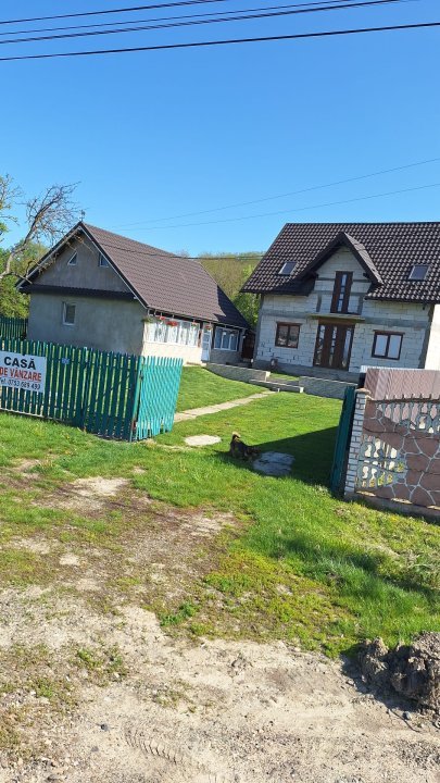 Două case la preţ de 79.000 de euro Cristeşti 707145