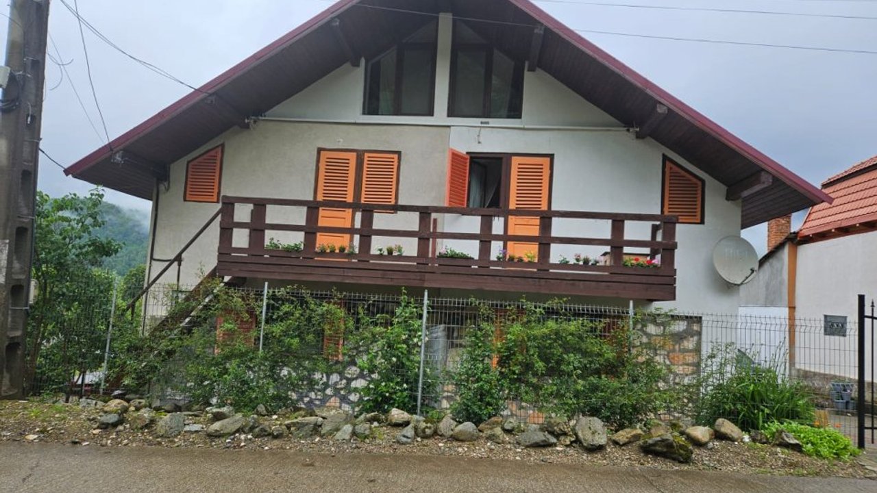 VAND DUPLEX IN POIANA MARULUI CS