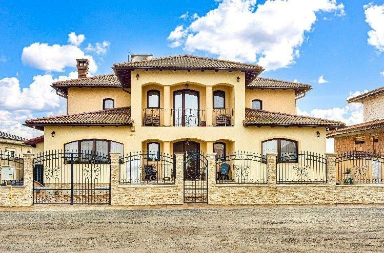 Casa/vilă deosebită stil mediteranean Livada