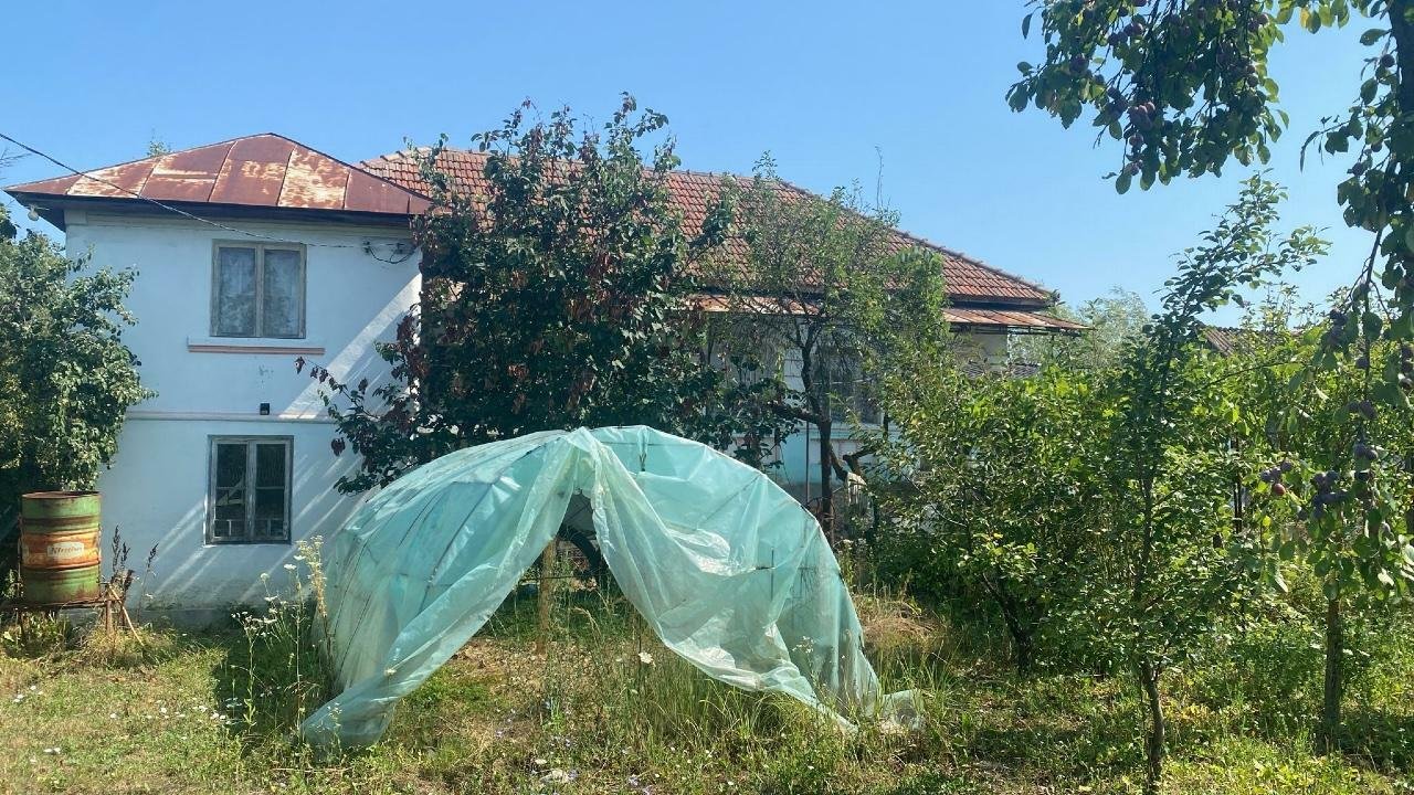 Casa + teren intravilan + teren agricol