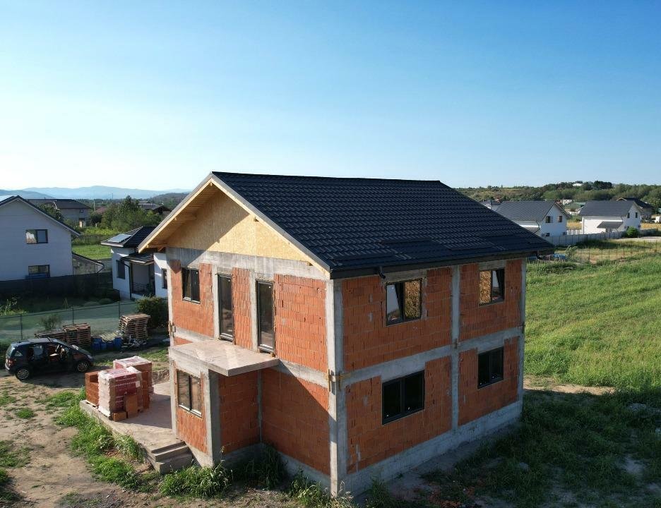 Proprietar: vând casă P+1E în construcţie, Potoceni-Buzău