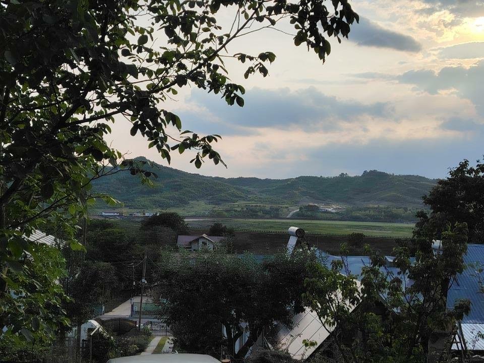 Casa de vanzare Pucioasa - vedere la baraj