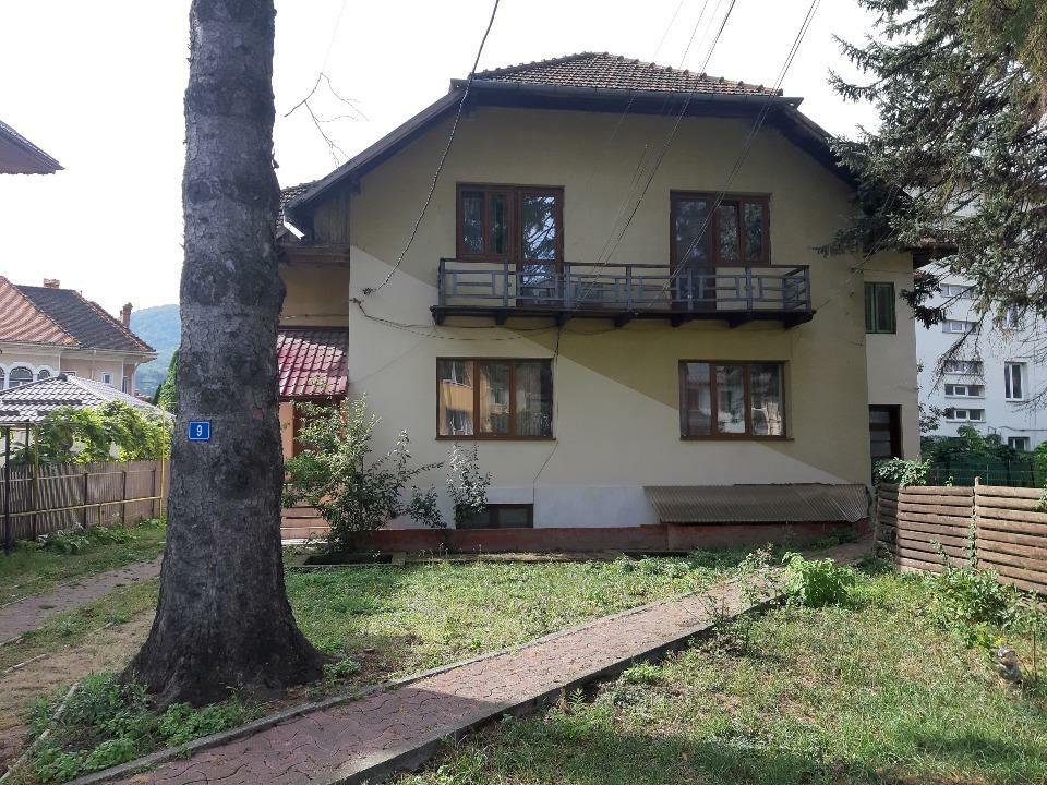 Inchiriez casa ultracentral