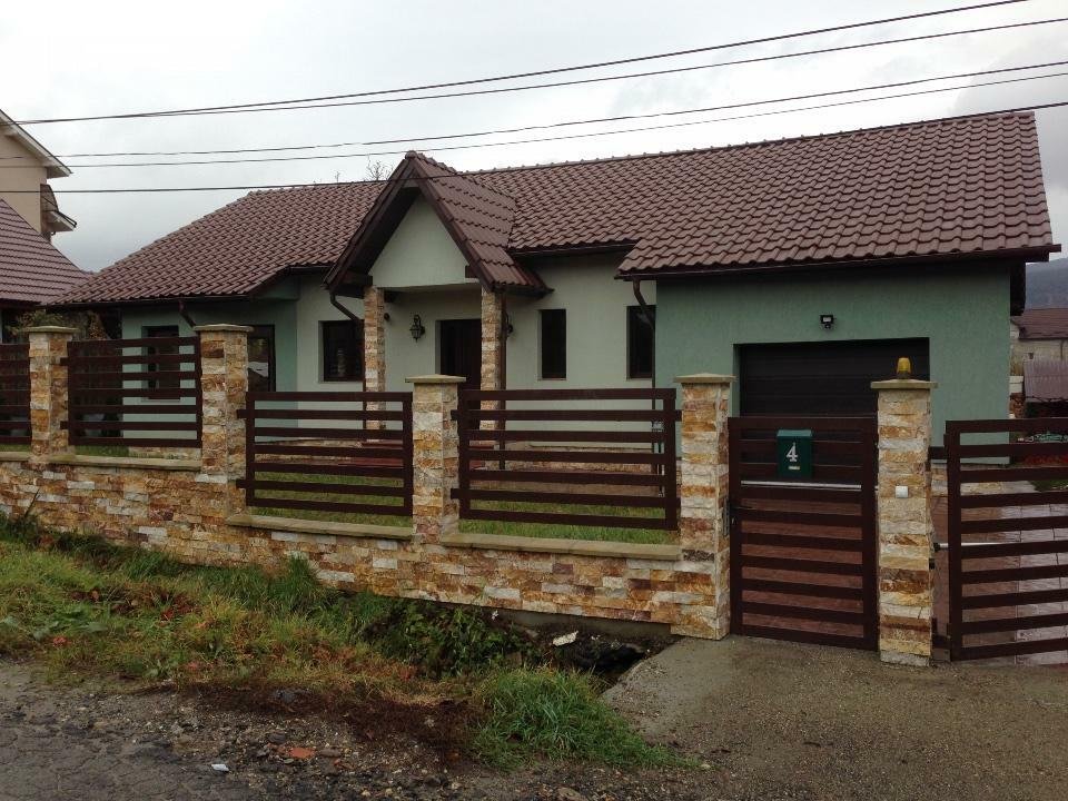 Dau &icirc;n chirie casă nouă mobilată, 3 camere, 2bai, garaj, 700eur/lună 