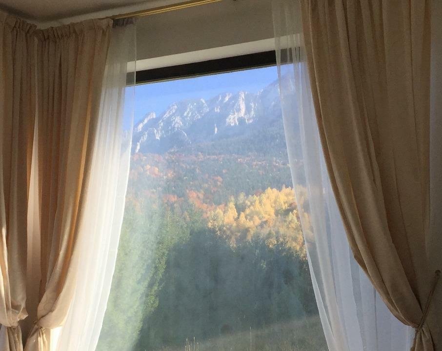 Promotie!! Vila la munte, teren impresionant, 2 ha, Plaiul Foii Zarnesti Brasov