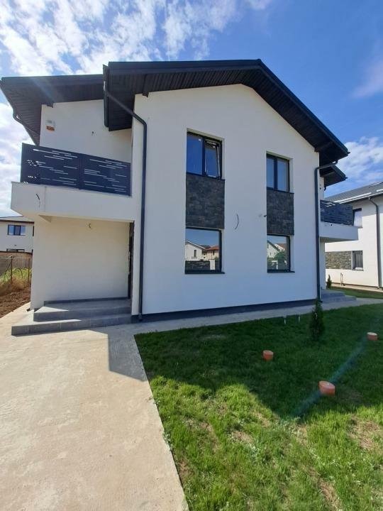 proprietar vand casa in Otopeni