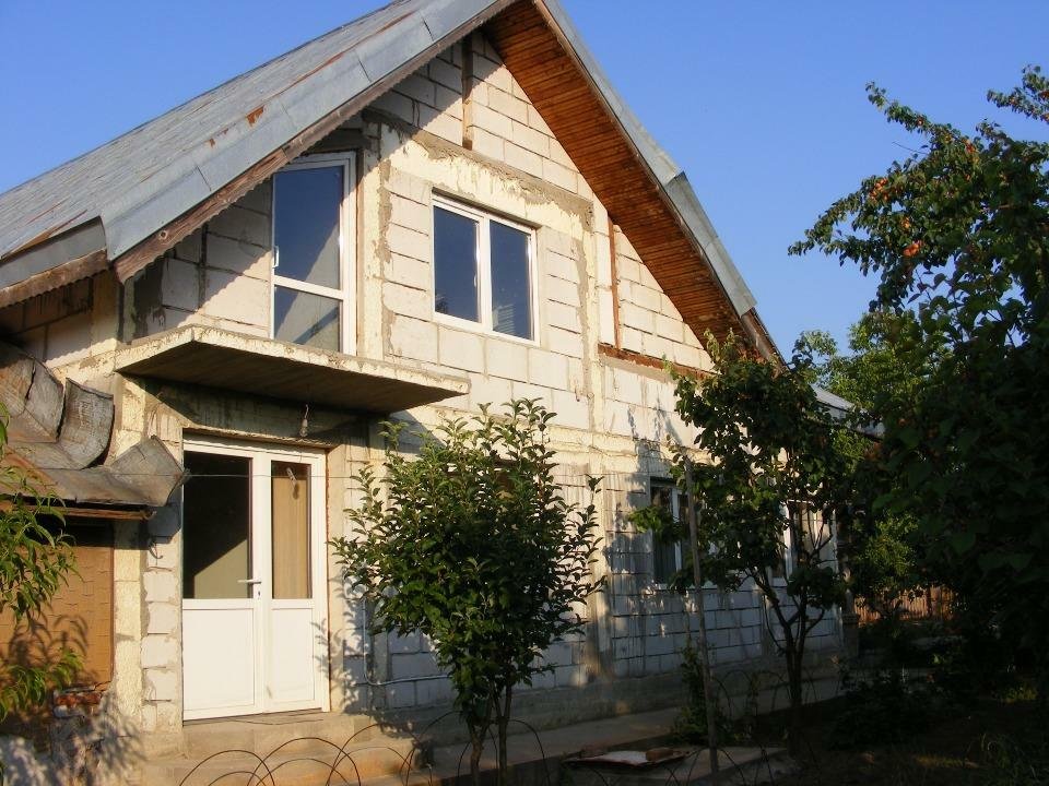 Vand/Schimb Vila P+1 Comuna Hotarele Jud. Giurgiu, 30 km de Bucuresti