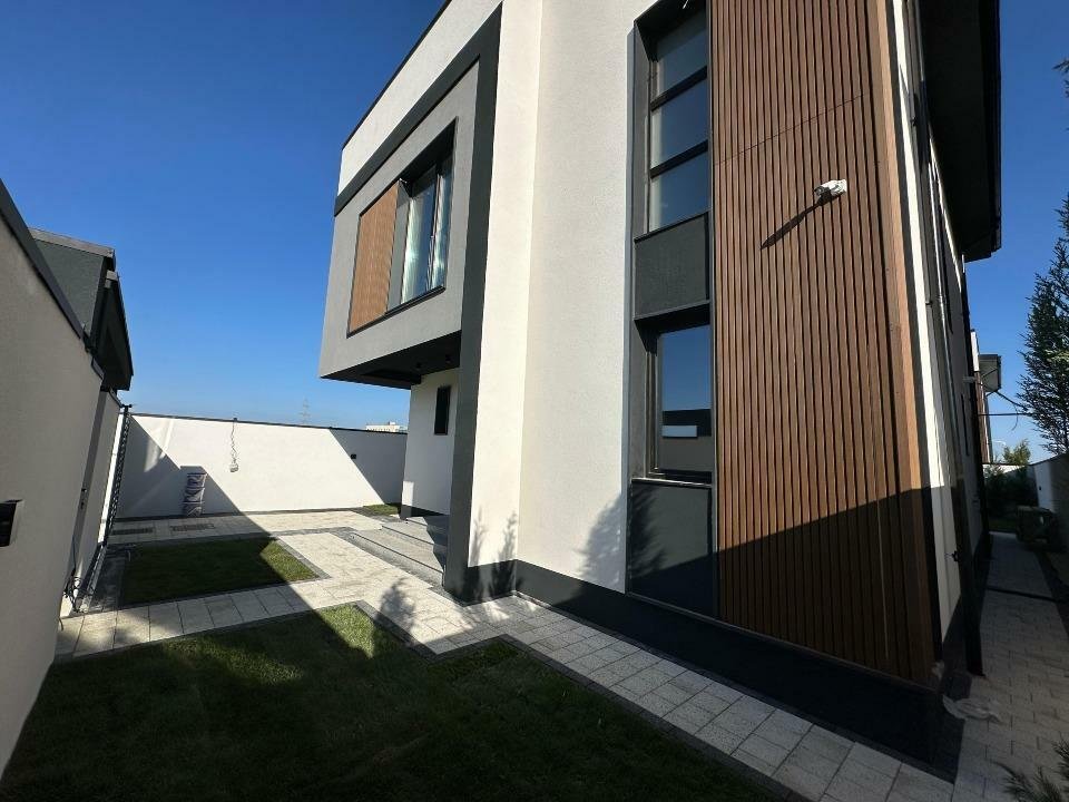 Casa individuala cu 5 camere de vanzare in zona Cernica, Pantelimon, 185mpc