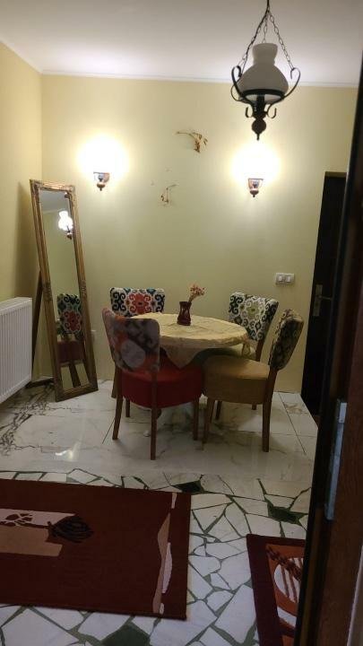 Inchiriere-Etaj vila