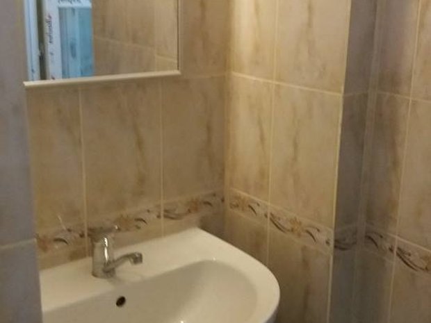 Filiaşi De închiriat Spaţiu Comercial Ultracentral Lânga