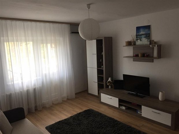 Proprietar Vand Apartament Cu 3 Camere Situat In Spate La Casa De Pensii Apartament Cu 3 Camere De Vanzare In Bucuresti Judetul Bucuresti Ilfov Xv0b00is7 119 900 Eur