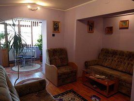 Apartament de vânzare 2 camere în Husi, Central