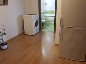Apartament de vânzare 2 camere în Ramnicu Valcea, Traian