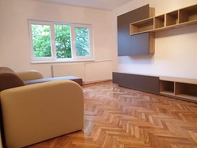 Apartament de închiriat 3 camere în Oradea, Decebal