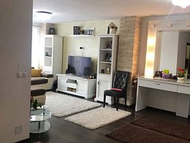 Apartament de vânzare 3 camere, în Bistrita, zona Central