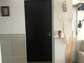 Apartament de vânzare 3 camere, în Drobeta Turnu-Severin, zona Traian